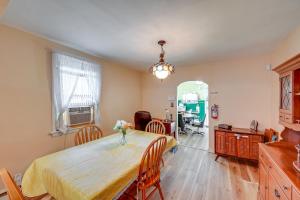Ideally Located Villas Home: 2 Mi to Beaches!