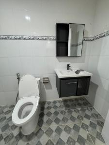 Căn hộ 70m2 gần sân bay - Khóa một phòng