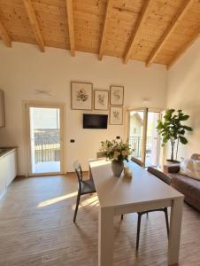 Rocca Litha Suites
