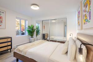 Stylish 3BR in Montreal