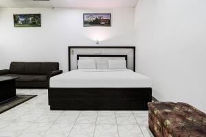 Hotel O Surya