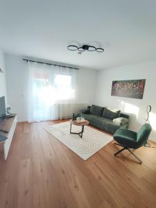 New! Modern apartment ideal for families