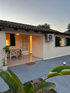 Salterra Dassia Apartment