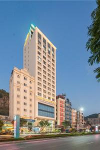 Cat Ba Paradise Hotel - Sirocco Sky Bar & Massage
