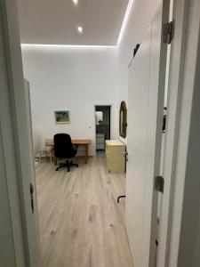 Spacious Mouraria Apartment Steps from the Castle