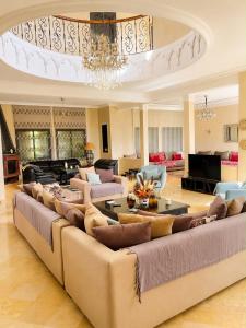 Luxury 5-Bedroom Villa in The Center Of Marrakech 5 min from center