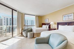 Gulf-view condo with beach access pools hot tubs tennis & private balcony