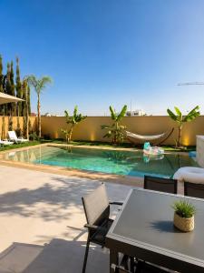 Villa 5 suites - Piscine Privée - 5 min du centre