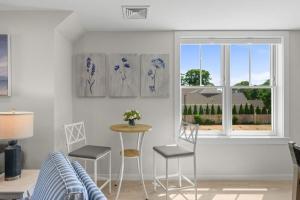 Main Street Hideaway - HPT - R28575-205