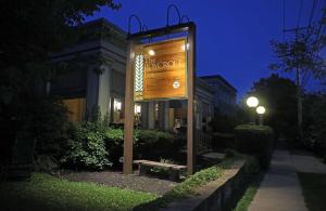 The Roycroft Inn