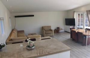 Bungalow between Amsterdam and Haarlem with sauna