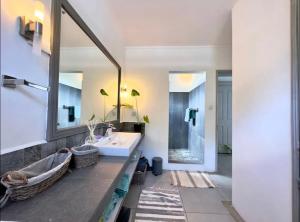 Blue Zebra - Seaview Sunset Apartment 1