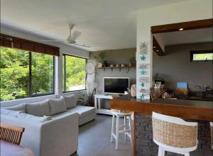 Blue Zebra - Seaview Sunset Apartment 1