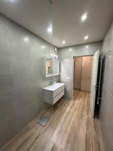 CentralSQUARE Apartment - Belgrade