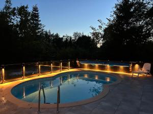 Ebeltoft Pool and wilderness bath house
