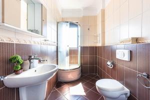 Saranda Penthouse, 3 Bedroom with Super Sea View Veranda