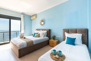 Saranda Penthouse, 3 Bedroom with Super Sea View Veranda