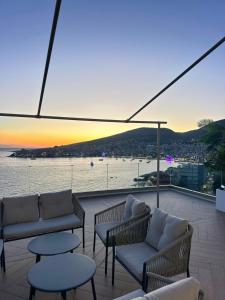 Aneta Sea View Penthouse Saranda