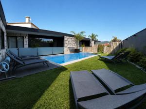 HUGS Village Houses Heated Pool