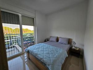 Skyview appartment in Lalzi Bay