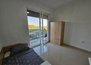 Skyview appartment in Lalzi Bay