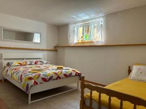 Apartments with parking space Kornic, Krk - 27569
