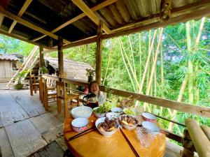 Red Dao Homestay and Entire bungalow