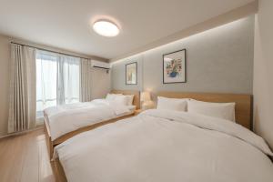 Nikyo Sora 4 minutes from Hanazonocho Station 7 minutes from Tengachaya Station Direct access from Kansai Airport
