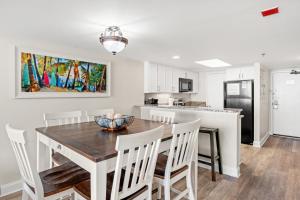 Beach Cove Resort 1504 - Direct Oceanfront with Private Balcony