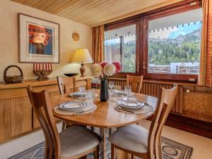 Appartement chaleureux, vue montagnes - 6 pers. - FR-1-885-70