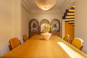 Casa del Sol 4 bedrooms plus garden for 8 guests
