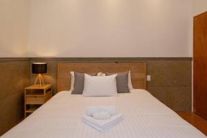 Casa del Sol 4 bedrooms plus garden for 8 guests