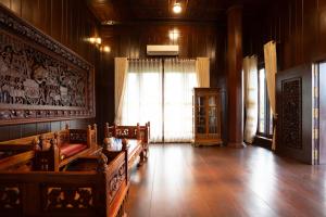 Heritage Village Resort