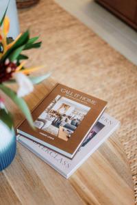 Stylish Luxury 2BR Villa Walk to Kedungu Beach