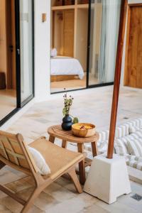 Stylish Luxury 2BR Villa Walk to Kedungu Beach