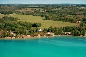 The Torch Lake Bed and Breakfast - Northport
