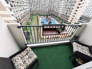 Hotel Rainy