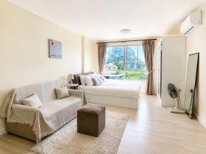 Luxury Condo Near Beach Pool & Gym