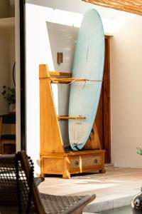 Designer Surf Villa - Minutes to Kedungu Beach