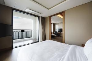Ramada by Wyndham Gangwon Sokcho