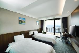 Ramada by Wyndham Gangwon Sokcho