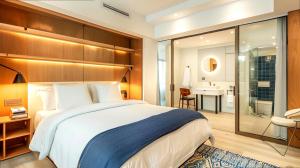 Home PJ&G in Crete for 10