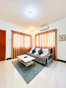 Fully AC Home in Lagao Gensan WiFi 100mbps Cignal