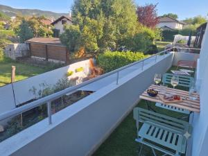 Large 3 room apartment with garden, parking Annecy