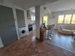 Large 3 room apartment with garden, parking Annecy