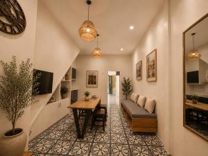 Old Quarter Artist House 5BR Perfect for Group