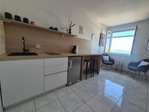 Apartments Matea - Studio with Sea View 2 Adults - tikovica
