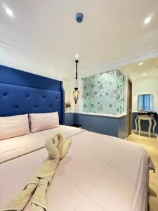 Seven Seas Côte dAzur Pool Access 1Bed