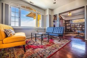 Apex Exquisite Apartments - 420 N Main St