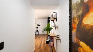 Walk to Marina & Beach - Renovated - Parking
